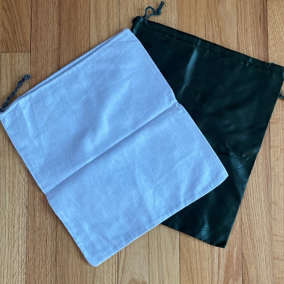 ROBERT CLERGERIE PARIS -Set of 2 Dust/Travel Bags - 1 Satin + 1 Flannel - Picture 2 of 3